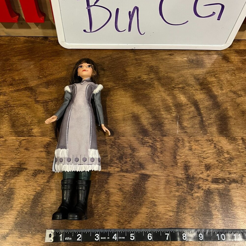 Disney Frozen 2 Doll Honeymaren Sámi Doll Frozen 2 Retired 2018
